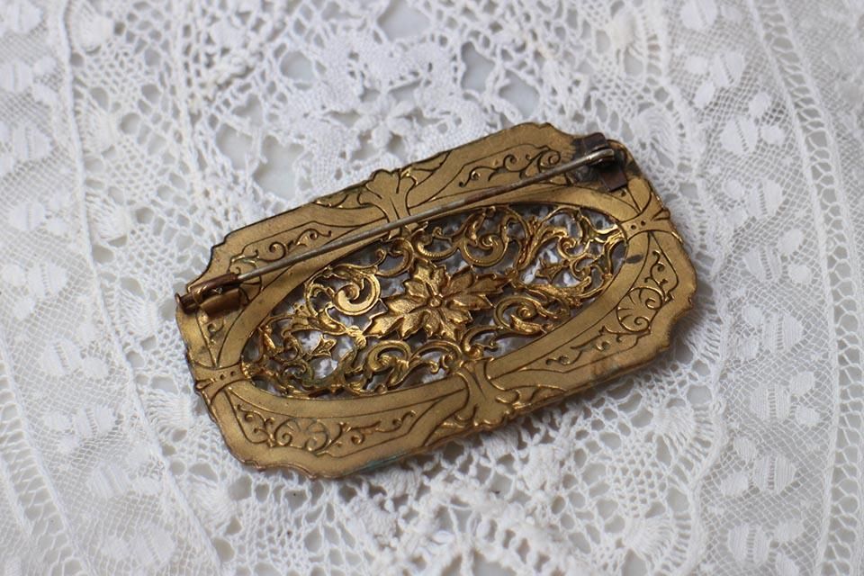 フランス製フィリグリー七宝ブローチ 真鍮細工