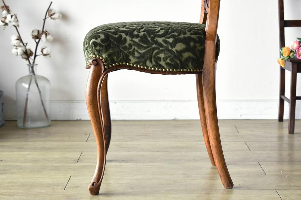 英国アンティーク バルーンバックチェア① Lloyd's Antiques Real Antique Baloon Back Chair / ロイズ