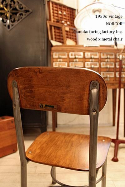 単品】(2台入荷!) インダストリアルヴィンテージチェア++wood x 単品】(2台入荷!) インダストリアルヴィンテージチェア++wood x