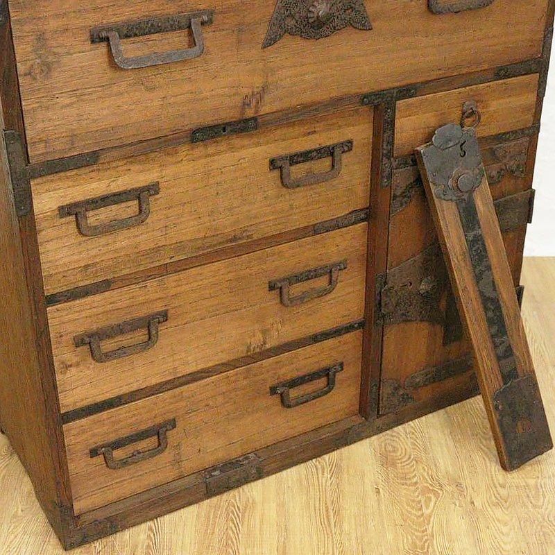 閂(かんぬき)付き 小物箪笥 和家具 時代金具 アンティーク 閂(かんぬき)付き 小物箪笥 和家具 時代金具 アンティーク