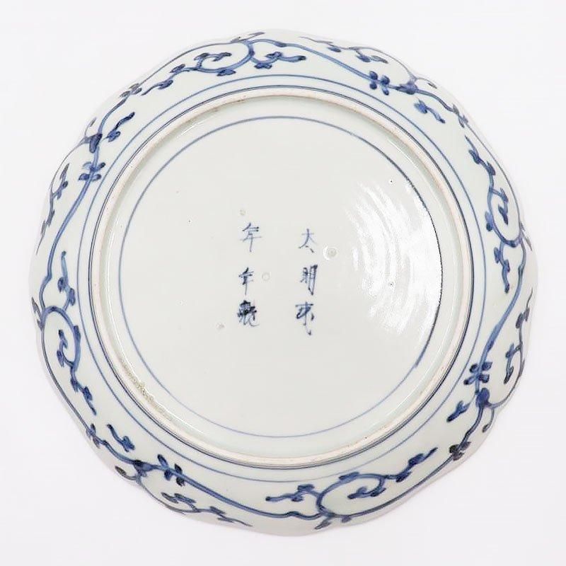 繊細なアンティーク和食器 菊唐草柄の七寸皿
