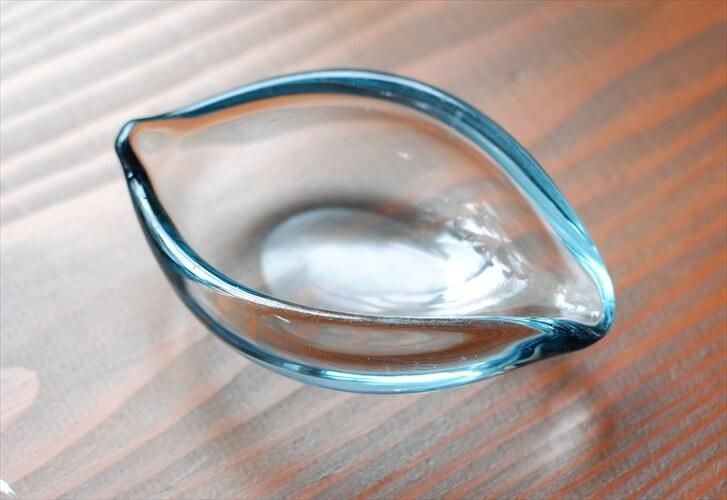 デンマーク製 Holmegaard Per Lutken リーフ型トレー 12x8cm デンマーク製 Holmegaard Per Lutken リーフ型トレー 12x8cm