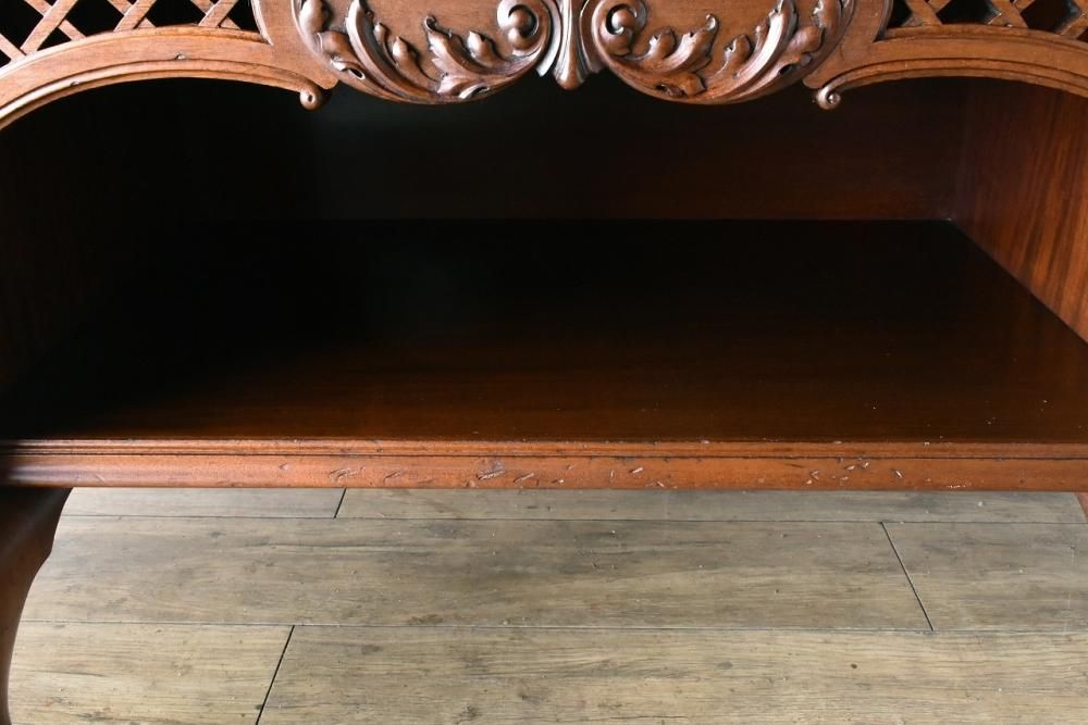 英国製1900年代 ミラーバックサイドボード｜高級マホガニーの存在感