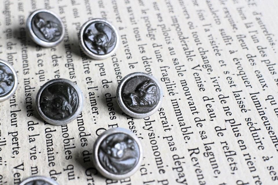 フランス製アンティーク馬柄メタルボタン 15mm