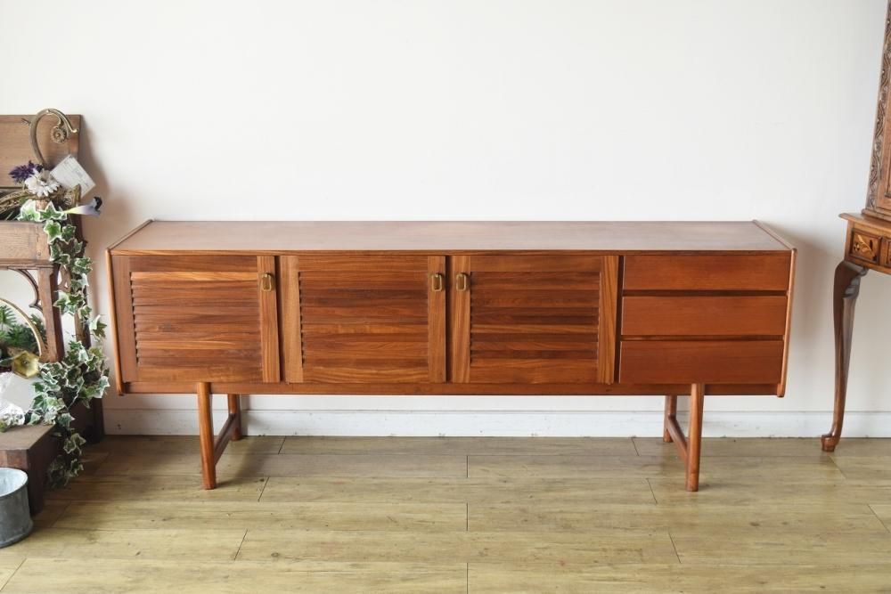 幸楽苑　英国ビンテージ　マッキントッシュ　希少　ローズウッド　サイドボード 幸楽苑 英国ビンテージ マッキントッシュ 希少 ローズウッド