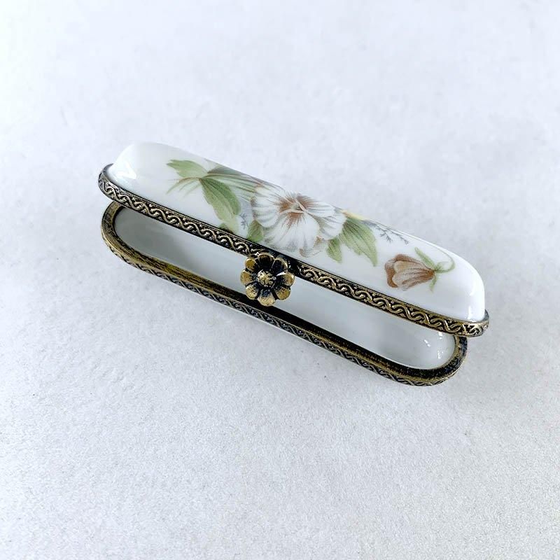 リモージュ陶器小物入れ 可愛いパンジー