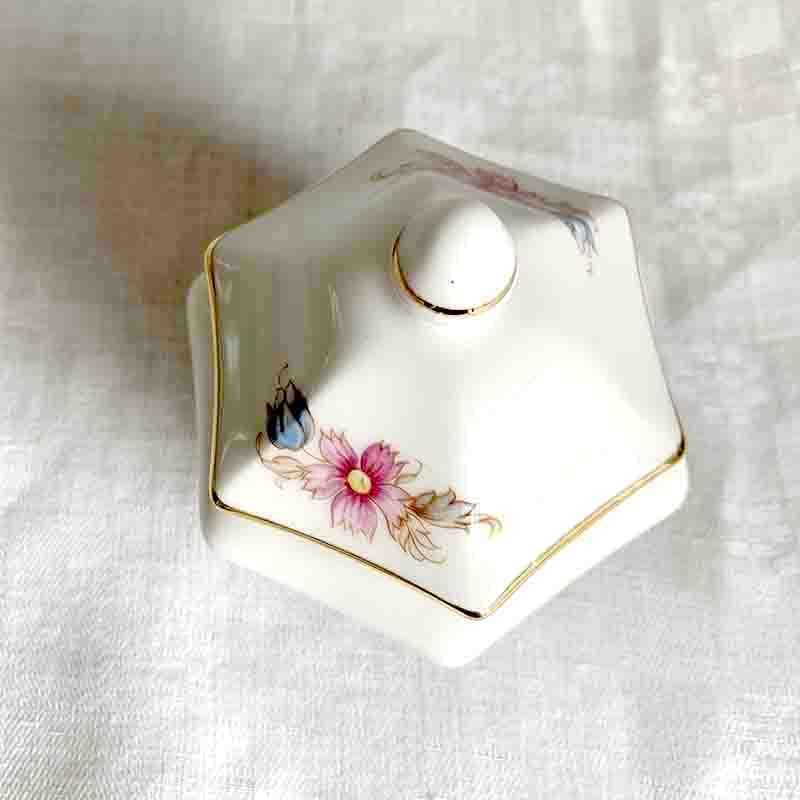 蓋付き壺 六角形のお花模様のポット 陶器キャニスター 12OTcj36 蓋付き壺 六角形のお花模様のポット 陶器キャニスター 12OTcj36