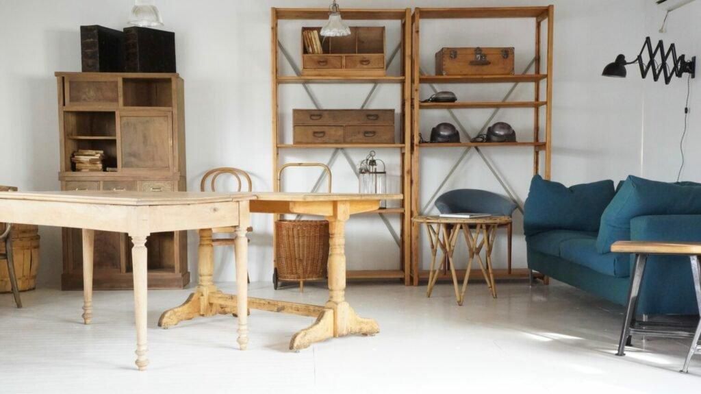 Wormhole Furniture｜和光市のフランス・ドイツ・日本アンティーク家具