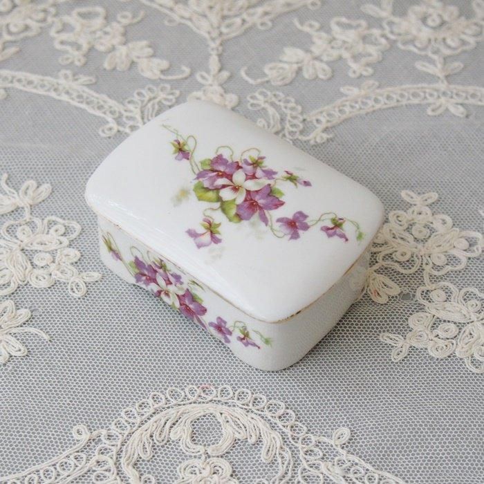 OT0859B
ХߥͤΥȥ󥱥åȥܥåʪ졡S-B