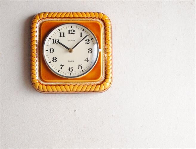 ドイツ製 KIENZLE 陶器の壁時計 新品クウォーツ交換済 電池式 ドイツ製 KIENZLE 陶器の壁時計 新品クウォーツ交換済 電池式