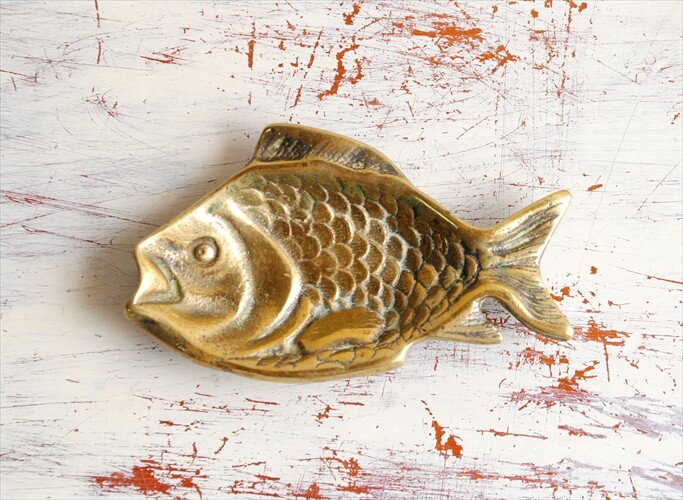 フランスのブロカントから 真鍮の魚のトレー お皿 ブラス トレイ オブジェ インテリア 店舗什器 アンティーク_230822