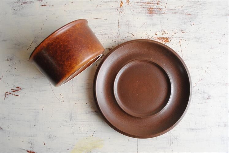 ヴィンテージ アラビア ルスカ ティーカップ＆ソーサー 北欧陶器