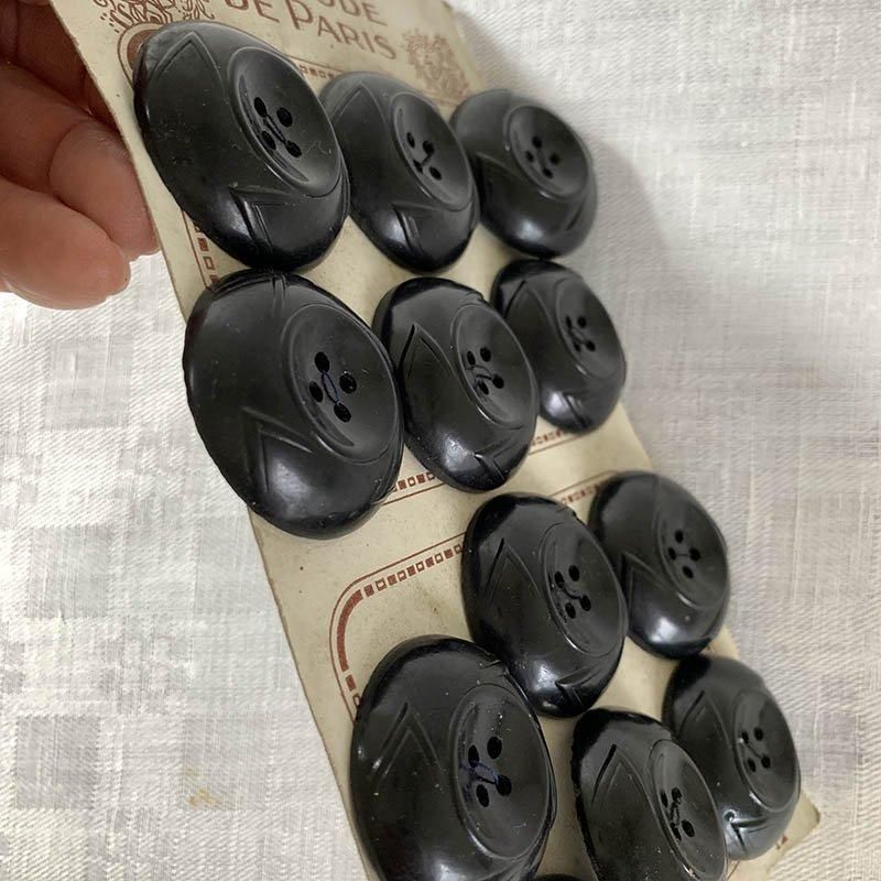 フランス製大黒ボタン12個セット コートジャケット