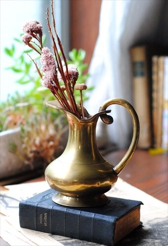 フランスから 真鍮のジャグ 花瓶 一輪挿し ピッチャー 花器 水差し ブラス フラワーベース ヴィンテージ アンティーク_230912