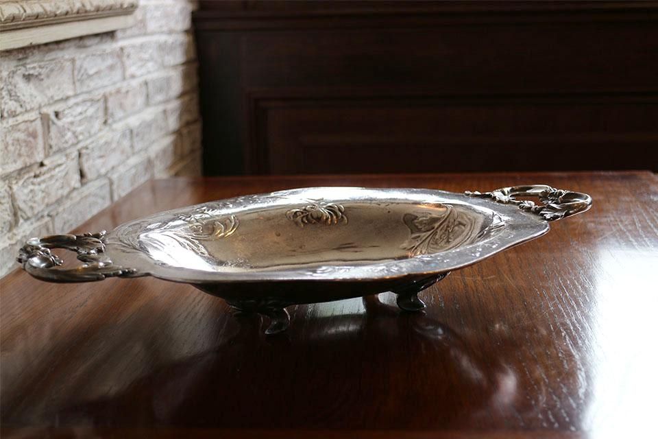 クリストフルガリア銀器年代もの ハンドル付き装飾ボウル