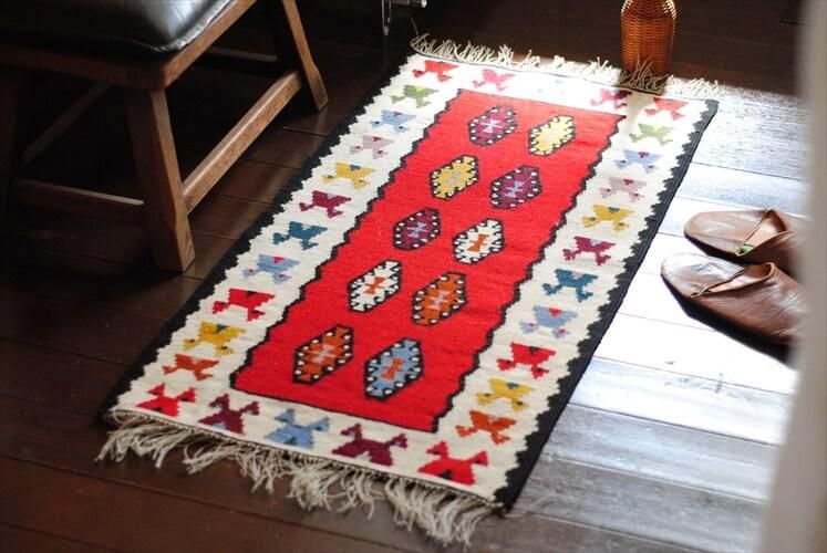 ドイツから届いた ヴィンテージ エリアラグ 106 x 55cm ラグ ドイツから届いた ヴィンテージ エリアラグ 106 x 55cm ラグ