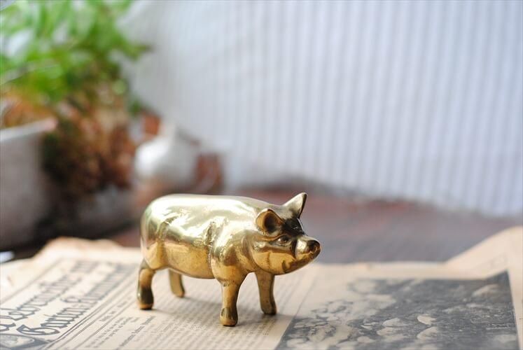 フランスのブロカントから 真鍮のブタ オブジェ ブラス 豚 Pig フランスのブロカントから 真鍮のブタ オブジェ ブラス 豚 Pig