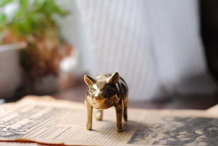 フランスのブロカントから 真鍮のブタ オブジェ ブラス 豚 Pig フランスのブロカントから 真鍮のブタ オブジェ ブラス 豚 Pig