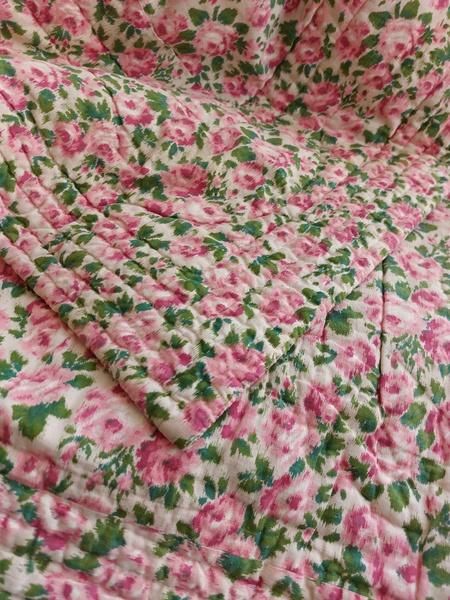 アンティークフレンチキルト - ANTIQUE LEAVES アンティークフレンチキルト - ANTIQUE LEAVES
