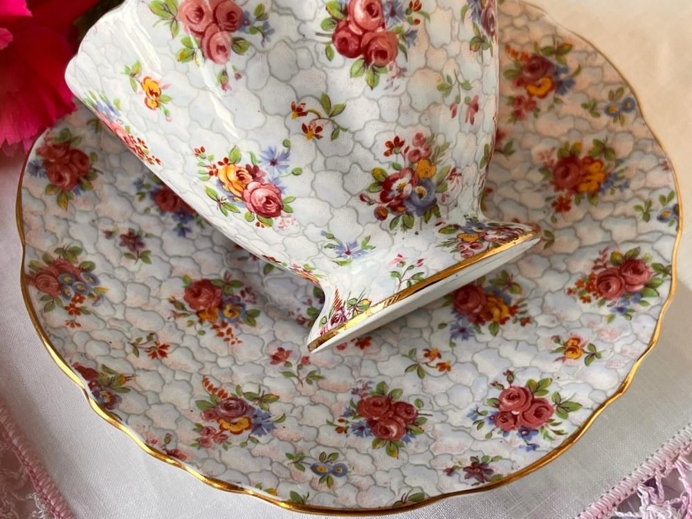 ハマースレイ 花柄のフローラルスクエアティーカップシェイプ