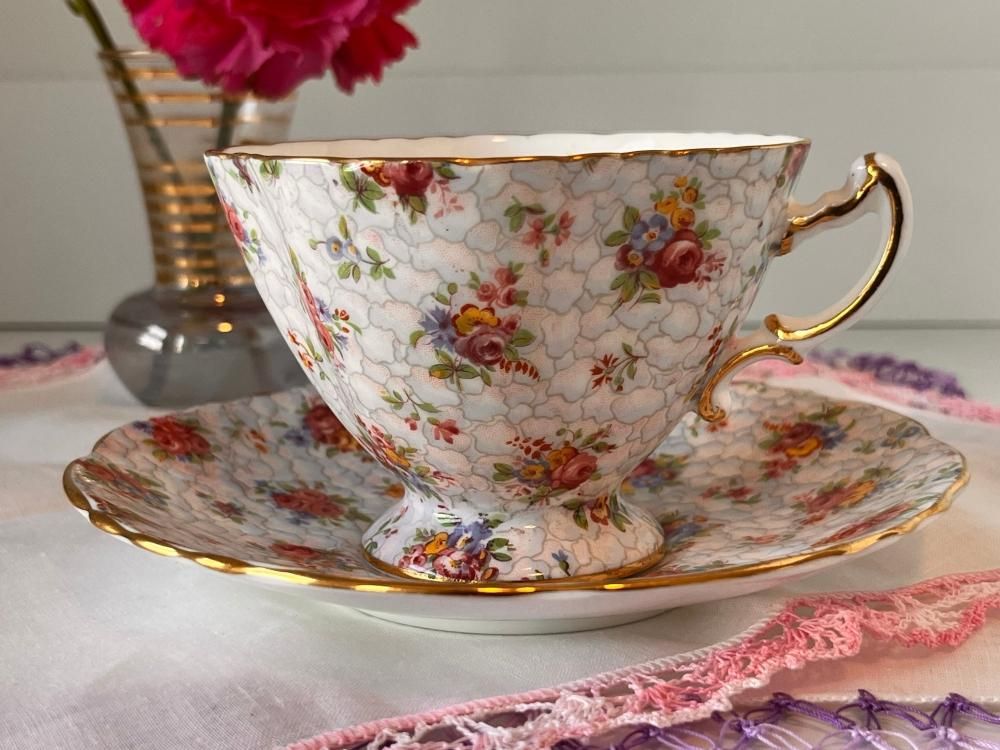 英国製パラゴン花柄金彩ティーカップ&ソーサー