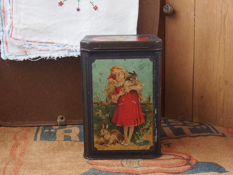 イギリスアンティーク 紅茶缶 MAZAWATTEE TEA - ANTIQUE LEAVES イギリスアンティーク 紅茶缶 MAZAWATTEE TEA - ANTIQUE LEAVES