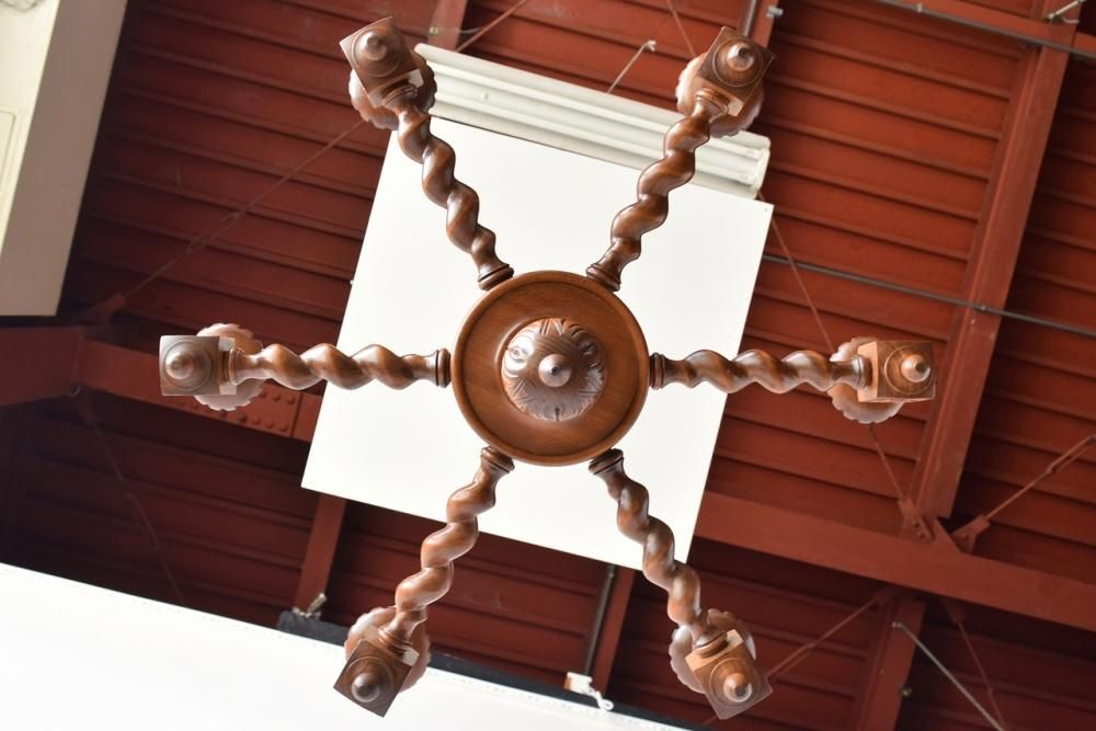 アンティーク カントリー風 ビーチウッド 6灯シャンデリア