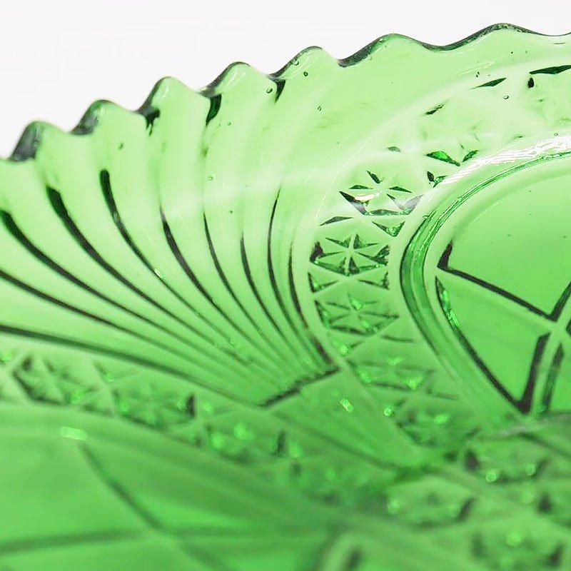 アンティーク昭和初期の緑色プレスガラス大皿