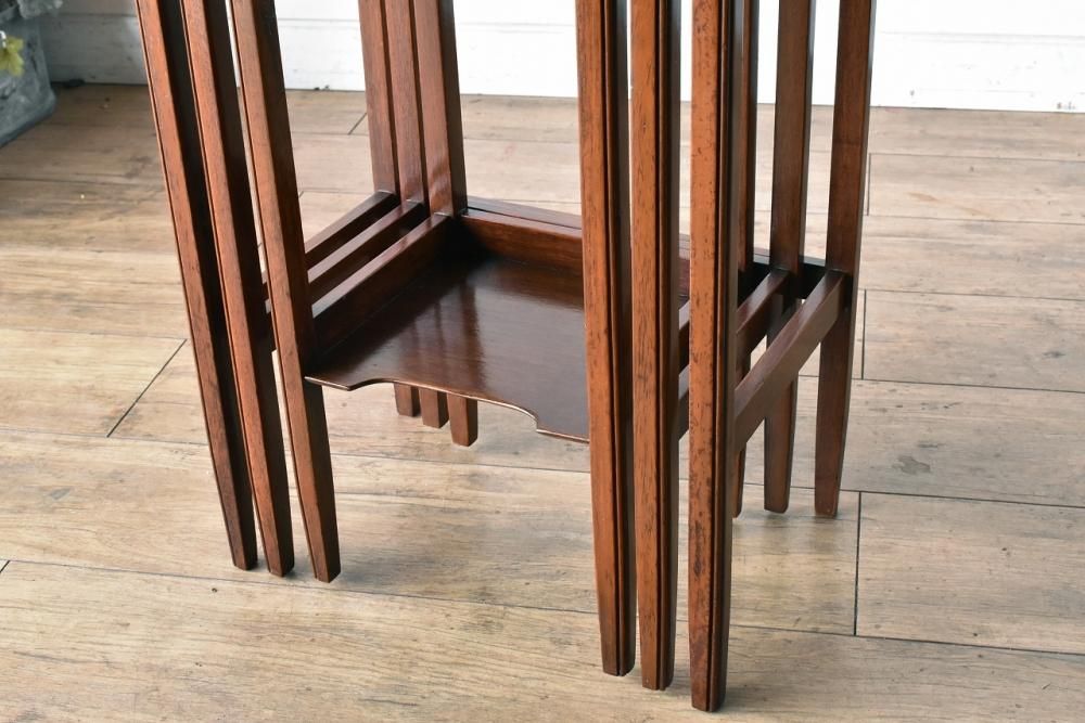 ネストテーブル　ヴィンテージ　マホガニー　北欧　家具　ヨーロッパ 英国製マホガニーネストテーブル｜1910年代エドワーディアンスタイル