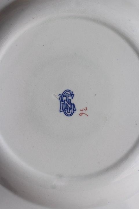 フランス アンティーク GIEN のお皿 ジアン - ANTIQUE LEAVES フランス アンティーク GIEN のお皿 ジアン - ANTIQUE LEAVES