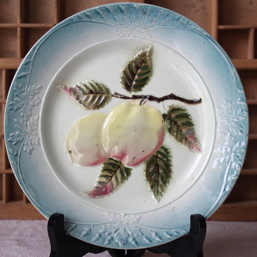 フランス アンティーク バルボティーヌのお皿 リンゴ - 骨董