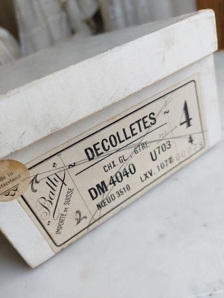 アンティークシルクブライダルシューズ - ANTIQUE LEAVES