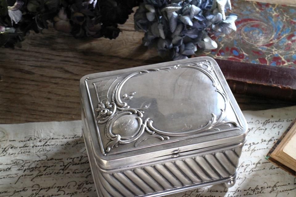 ドイツ製WMF華やかロココデザインボックス