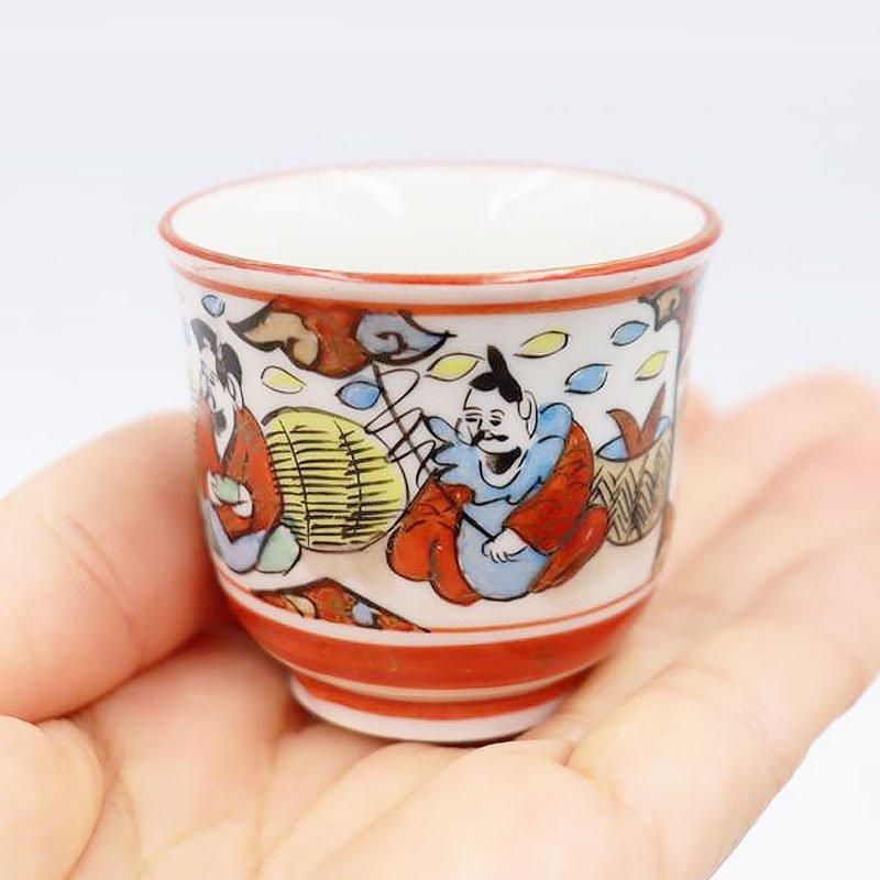 手描き 色絵 九谷焼 猪口 ぐい呑み 酒器 縁起物 かわいい 大正 手描き 色絵 九谷焼 猪口 ぐい呑み 酒器 縁起物 かわいい 大正