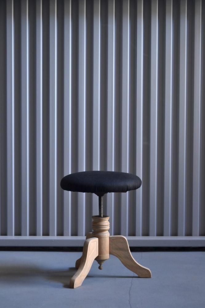 Piano stool