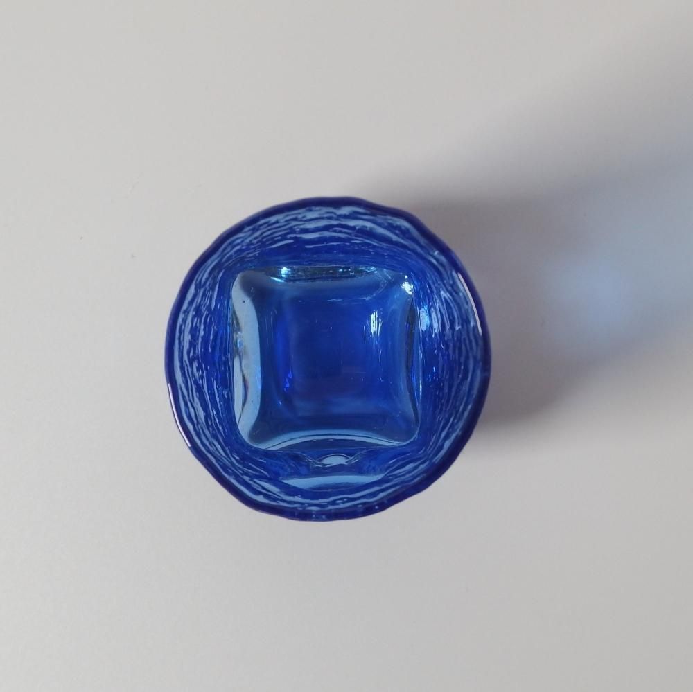 希少 製ヴィンテージ ロシア製 Rigas Cerini ライラック Riihimaen Lasi Maaherra｜北欧ブルーのヴィンテージショットグラス