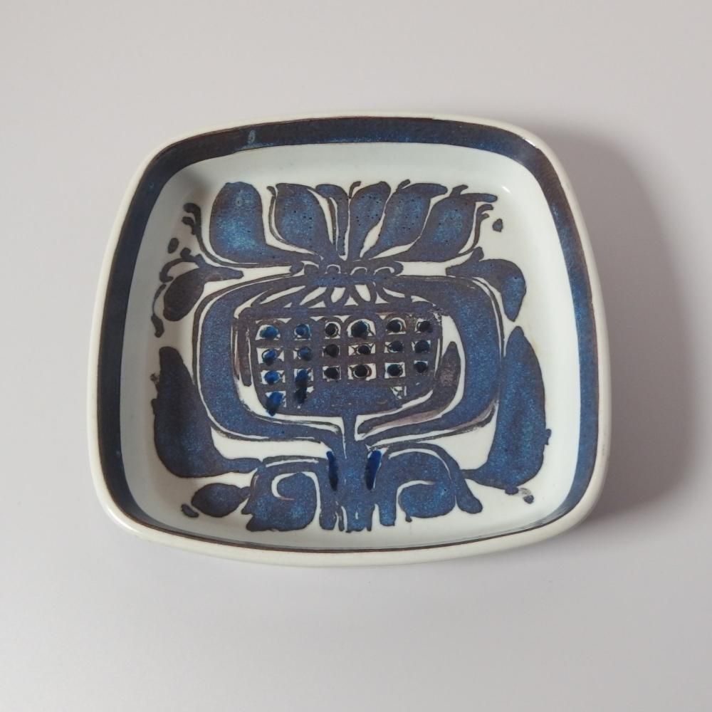 ヴィンテージ ロイヤルコペンハーゲン 青い鳥 スクエアディッシュ テネラ ヴィンテージ ロイヤルコペンハーゲン 青い鳥 スクエアディッシュ テネラ