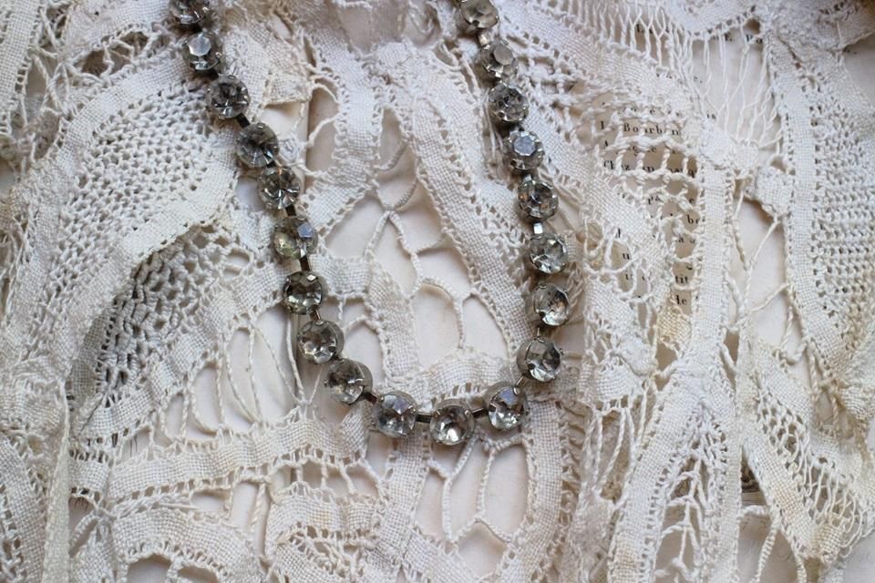 ꥢӥ塼Υͥå쥹 664002