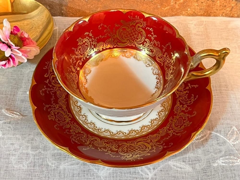 英国製Coalport豪華な深紅のティーカップ&ソーサー