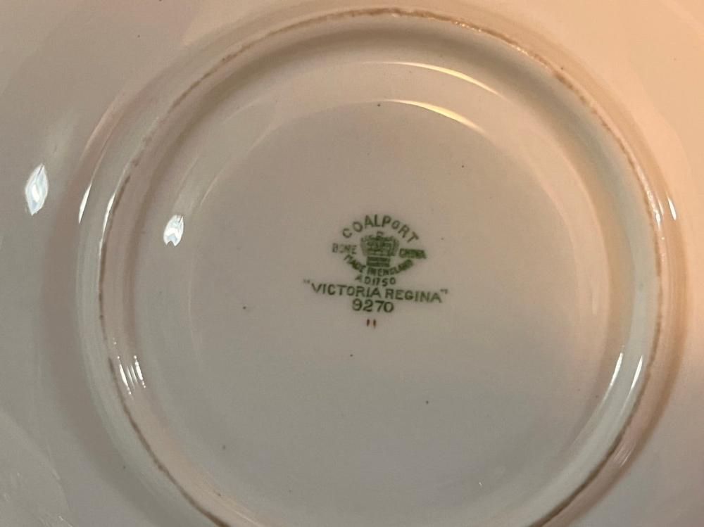 英国製Coalport豪華な深紅のティーカップ&ソーサー