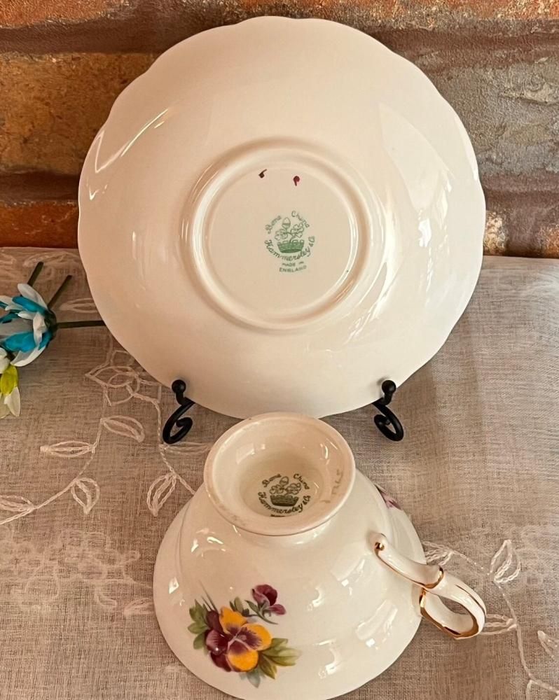 ヴィンテージ ハマースレイ パンジー柄 ティーカップ&ソーサー