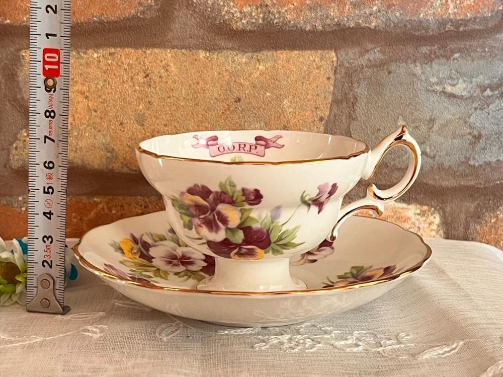 大幅値下げ　 ハザウェイローズ ティータイムセット ヴィンテージ ハマースレイ パンジー柄 ティーカップ&ソーサー