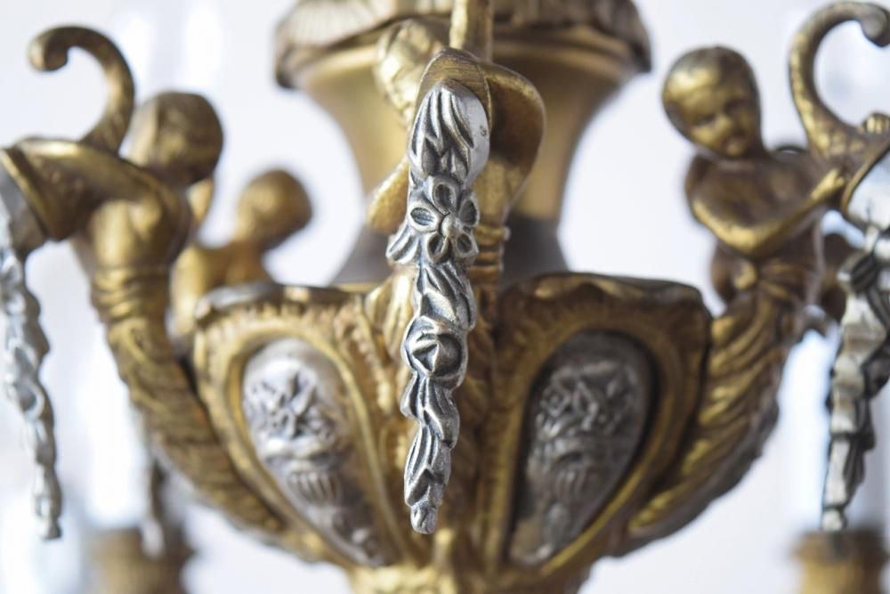 フランス製シャンデリア｜1920年代真鍮製 天使と花の彫刻