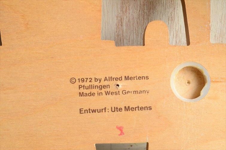 西ドイツ製 Mertens kunst かわいい汽車モチーフ キッズハンガー 西ドイツ製 Mertens kunst かわいい汽車モチーフ キッズハンガー