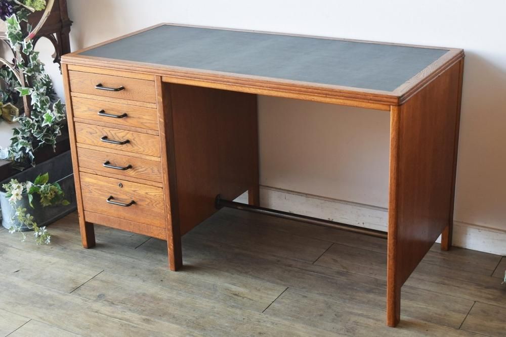 ヴィンテージ クラシカル ラウンド レザートップ センターテーブル 本革 楽天市場】【10%Offクーポン配布中 11/3 23:59まで】リビング