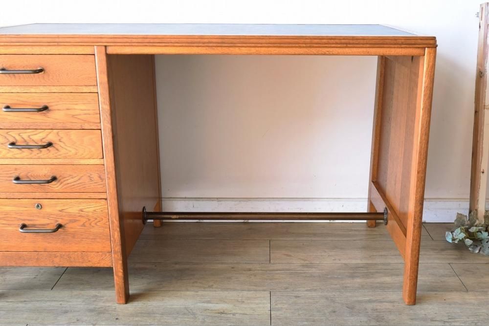 ヴィンテージ クラシカル ラウンド レザートップ センターテーブル 本革 楽天市場】【10%Offクーポン配布中 11/3 23:59まで】リビング