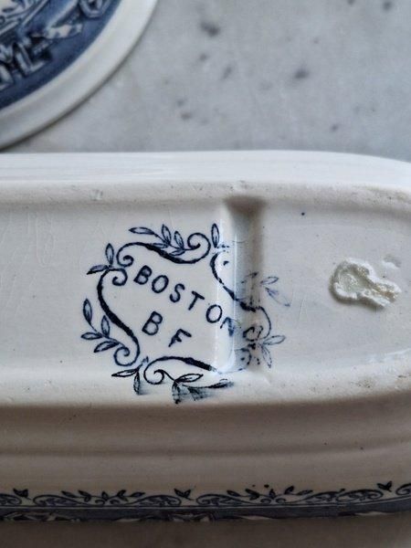 BF.Bostonローズ柄陶器ピッチャー&ベイスン - アンティークモール