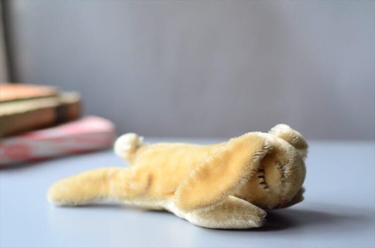 ドイツ製 Steiff ヴィンテージ かわいい居眠りウサギ シュタイフ