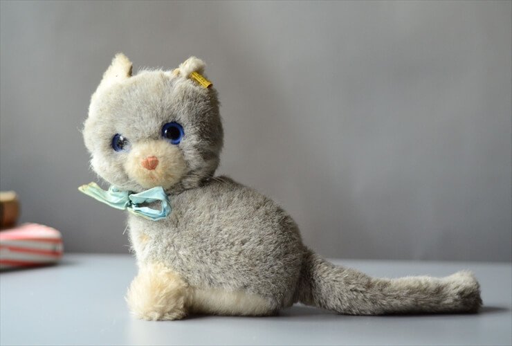 ドイツ製 Steiff ヴィンテージ 青い瞳のグレーのネコ Snuffy cat 猫 