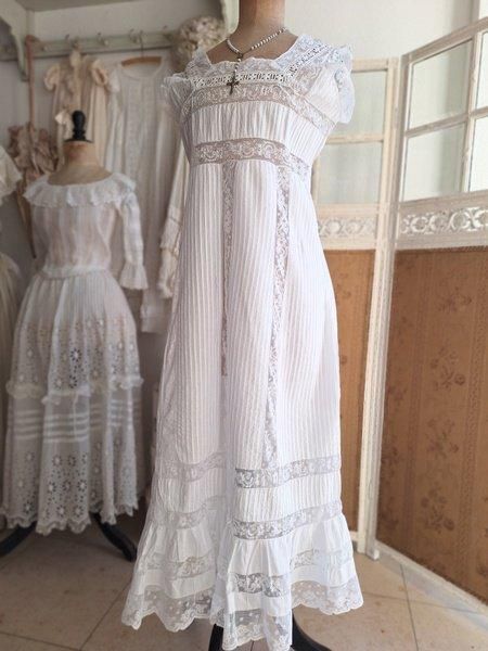 ご専用♡アンティークレースとリボンワークのお花のドレス
